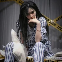 WangYi [cô]