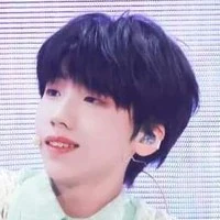 Nhiếp Vĩ Thần