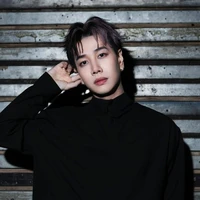 Hoàng Kim Long•Lou Hoàng•