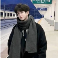 Cố Quang Minh(em trai của Q.long)