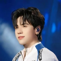 Lê Quang Hùng_Master D