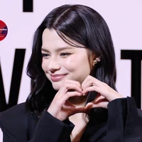 Beckyarmstrong[bn nàng]