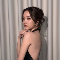 Freen Sarochachankimha[bạn cô]