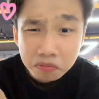 Vương Thuyên_Yiwei