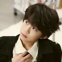 Trần Dịch Hằng[hắn]