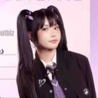 Nguyễn Lê Ngọc Ánh Sáng ( Aza )