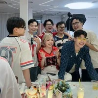 all ( trừ ai thì trừ)