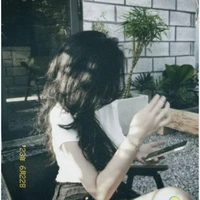 Như Linh