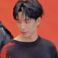 Kay Lertsittichai (cậu-B)