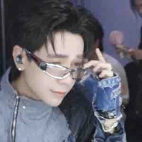 Lê Quang Hùng [Anh]