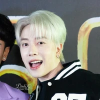 PHONG HÀO_NICKY