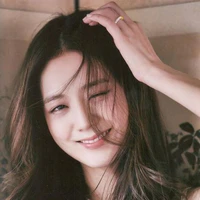 Kim Jisoo[ Chị ]