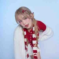 Nguyễn Ánh Hân [ Han Sara ]