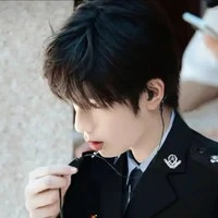 Vương Lỗ Kiệt_🎻