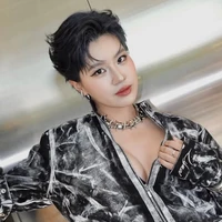 Nguyễn Diệu Huyền - Chị