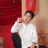 Nguyễn Ðắc Nhật Hoàng ( cậu cả ) 