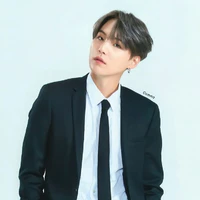 Min Yoongi_anh ba cô