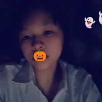 Khánh Băng " cô "