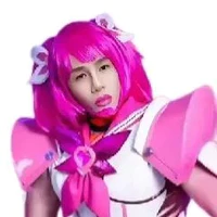 ng bí ẩn nữ