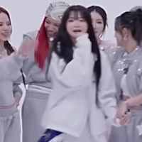 tgia nè trờii