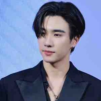 Perth ( em trai Boun )