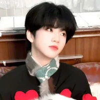Trương Hàm Thụy(y)