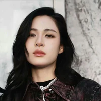 Ling Ling Kwong (cô)