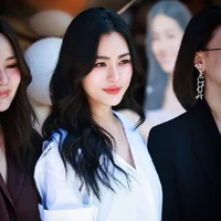 Ling Ling Kwong (cô)