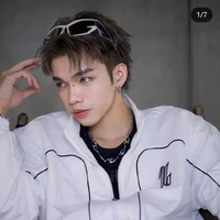 LÊ BIN THẾ VĨ : 1g.leziibinde