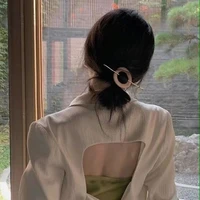 bà Lê