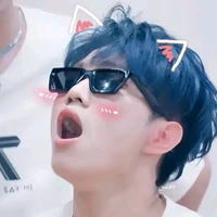 nhỏ làm truyện