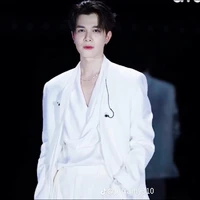 Bùi anh tú