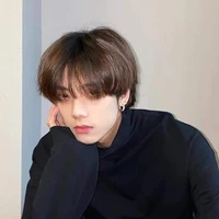 Giang Vĩ Kỳ-hắn