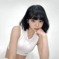 Kim Chaewon