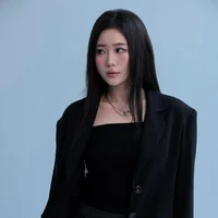 Trần Phan Hoàng Yến [nàng]