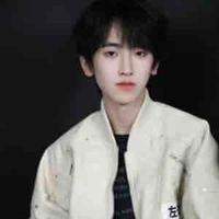 Tả Kỳ Hàm-cậu