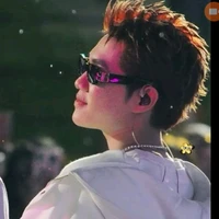 Hoàng Đức duy