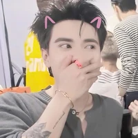 mèo nhỏ của tổng tài