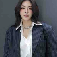 Faye Malisorn (p’Faye) 