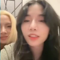 tác giả đáng êu