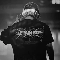 Captain _ Trong Truyện