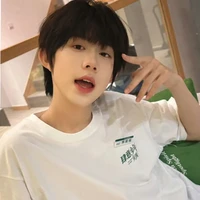 Trần Dịch Hằng -cậu