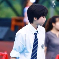 Nhiếp Vĩ Thần_gã