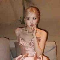 Park Chaeyoung – Rosé