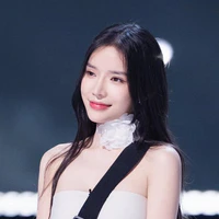 Nguyễn Hoàng Ly