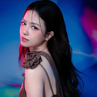 Dương Hoàng Yến(cô giáo)
