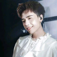 Lê Quang Hùng (phone)