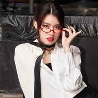 Pháo(chị gái em)