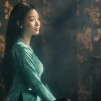 Con Hầu-Lan Nhi