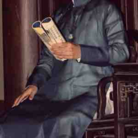 Hoàng Đức Tùng ( cha của Duy )